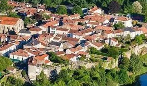 武胜回乡建别墅为什么一定要选专业乡墅公司