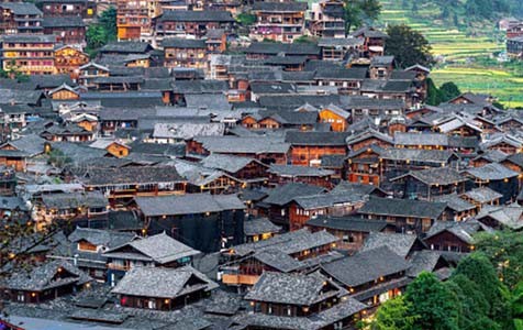 武胜6种常见的外墙仿石漆施工工艺！